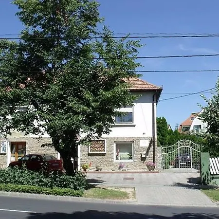 Konukevi Magdi Panzio