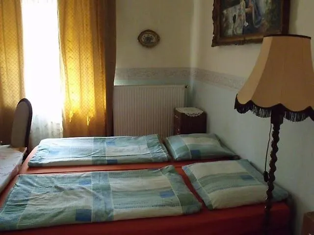 Magdi Panzio 3*